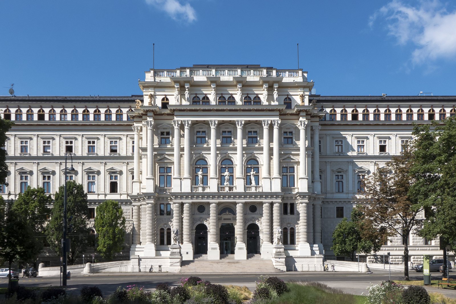Wien 01 Justizpalast a