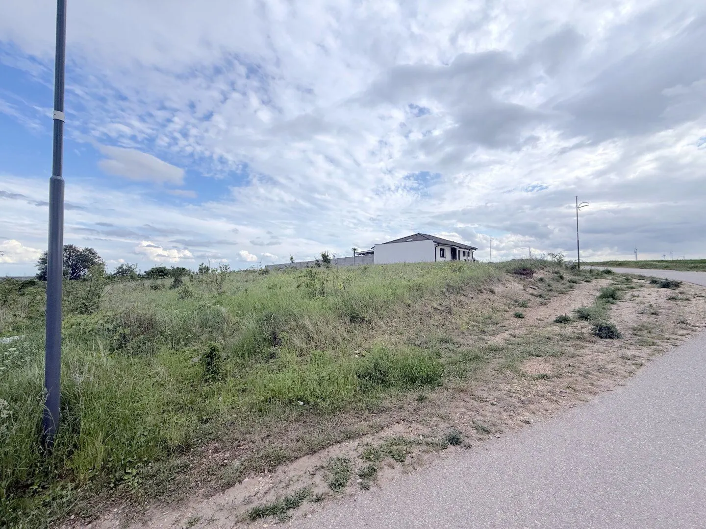 Large building plot 985 m² in Nickelsdorf, photo 3