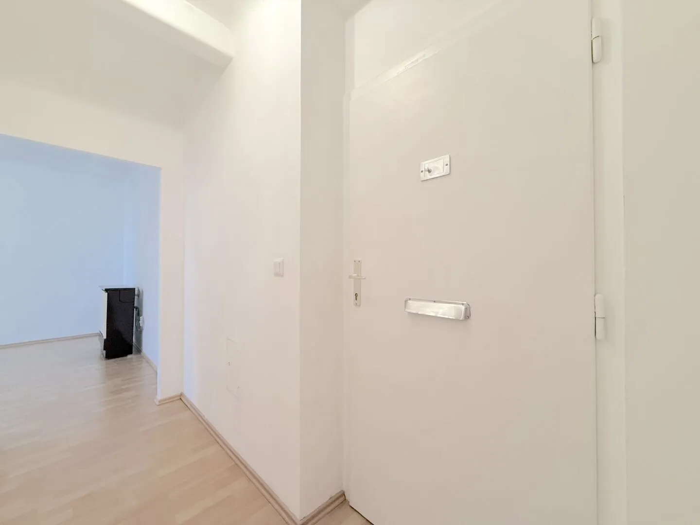 Charming 1-room apartment in Mödling, 31 m², loggia, fitted kitchen, photo 3