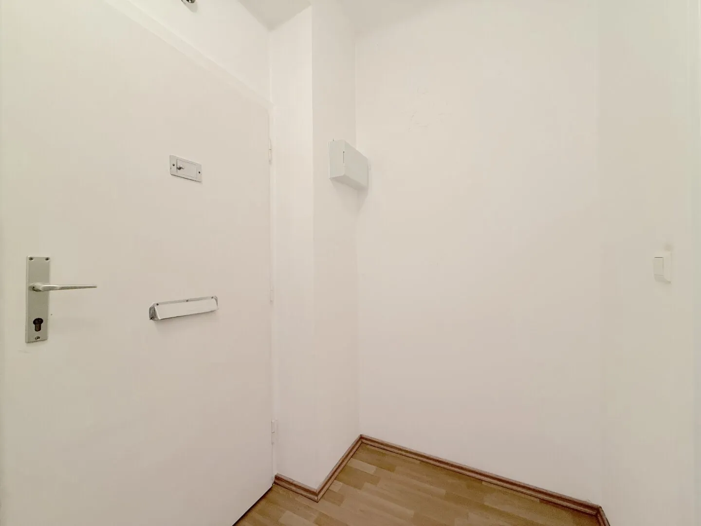Charming 1-room apartment in Mödling, 31 m², loggia, fitted kitchen, photo 4
