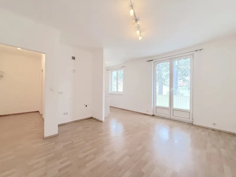 Charmante 1-Zi Wohnung in Mödling, 31m², Loggia, Einbauküche