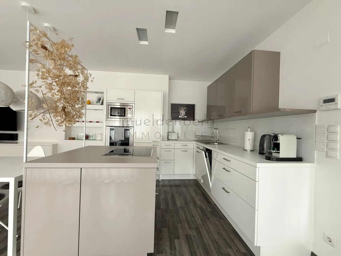 LEASED FOR A FIXED TERM FROM SEPTEMBER 2026 - JUNE 2027 --- UNIQUE LIVING EXPERIENCE ON 79 m² WITH OUTDOOR AREA AND GARAGE SPACE, HAYDNGASSE, photo 4