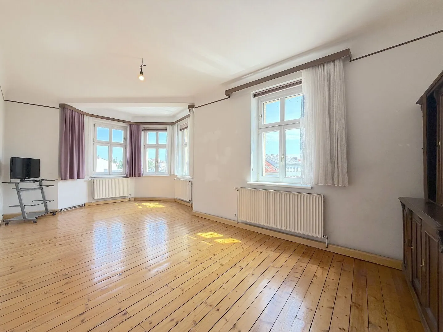 2-room apartment in Schwechat, 84.8 m², with lift & fitted kitchen to let, photo 1