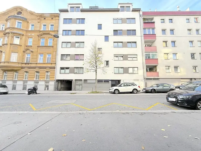 2 Garagenplätze zu je € 17.000 nahe Hütteldorfer Straße (U3 Station)