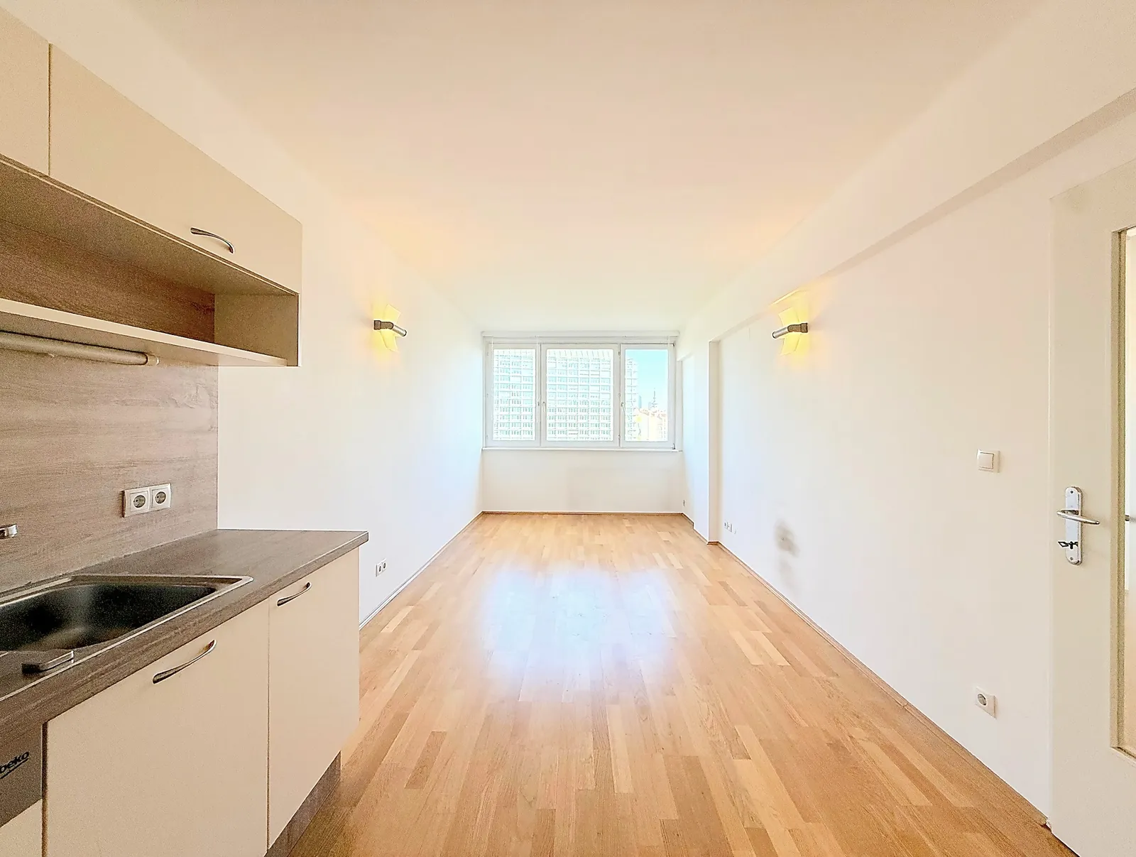 2-Zimmer-Wohnung mit Einbauküche und Aufzug in 1010 Wien, Foto 1